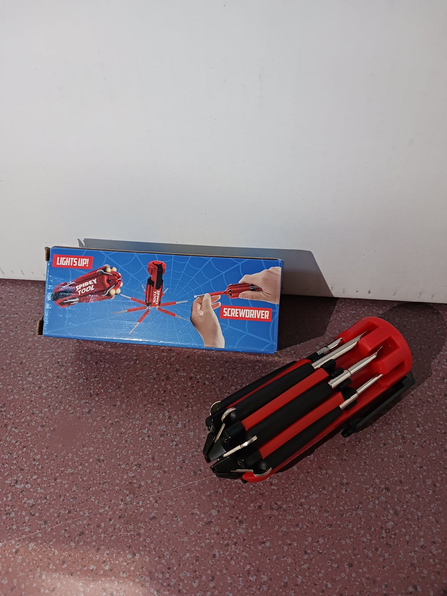 Spidey Tool with Light